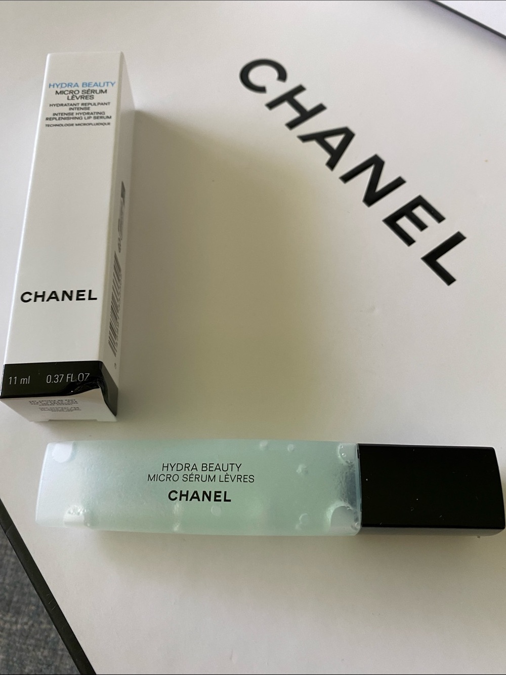 Chanel Hydra Beauty Micro Lip Serum - Picture 5 of 6